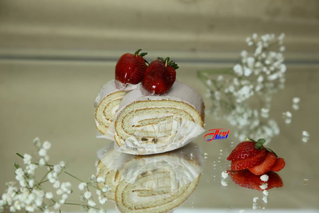 رولت میوه ای