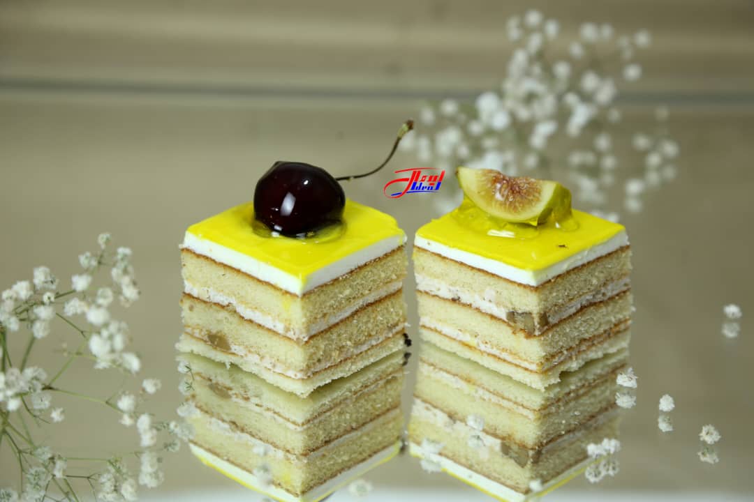خامه ای میوه ای