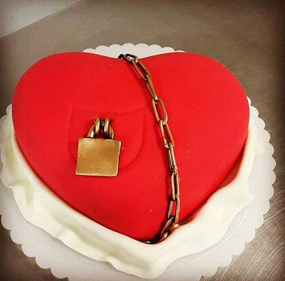 H112سفارش آنلاین کیک با کد: 
